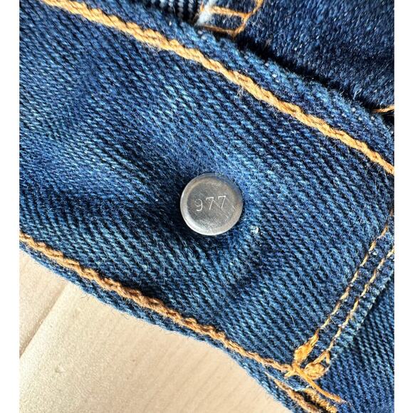 Vintage Levi's Cut off Jean Shorts Dark Wash Size 30 Waist Slim Fit Stretch - Picture 7 of 10